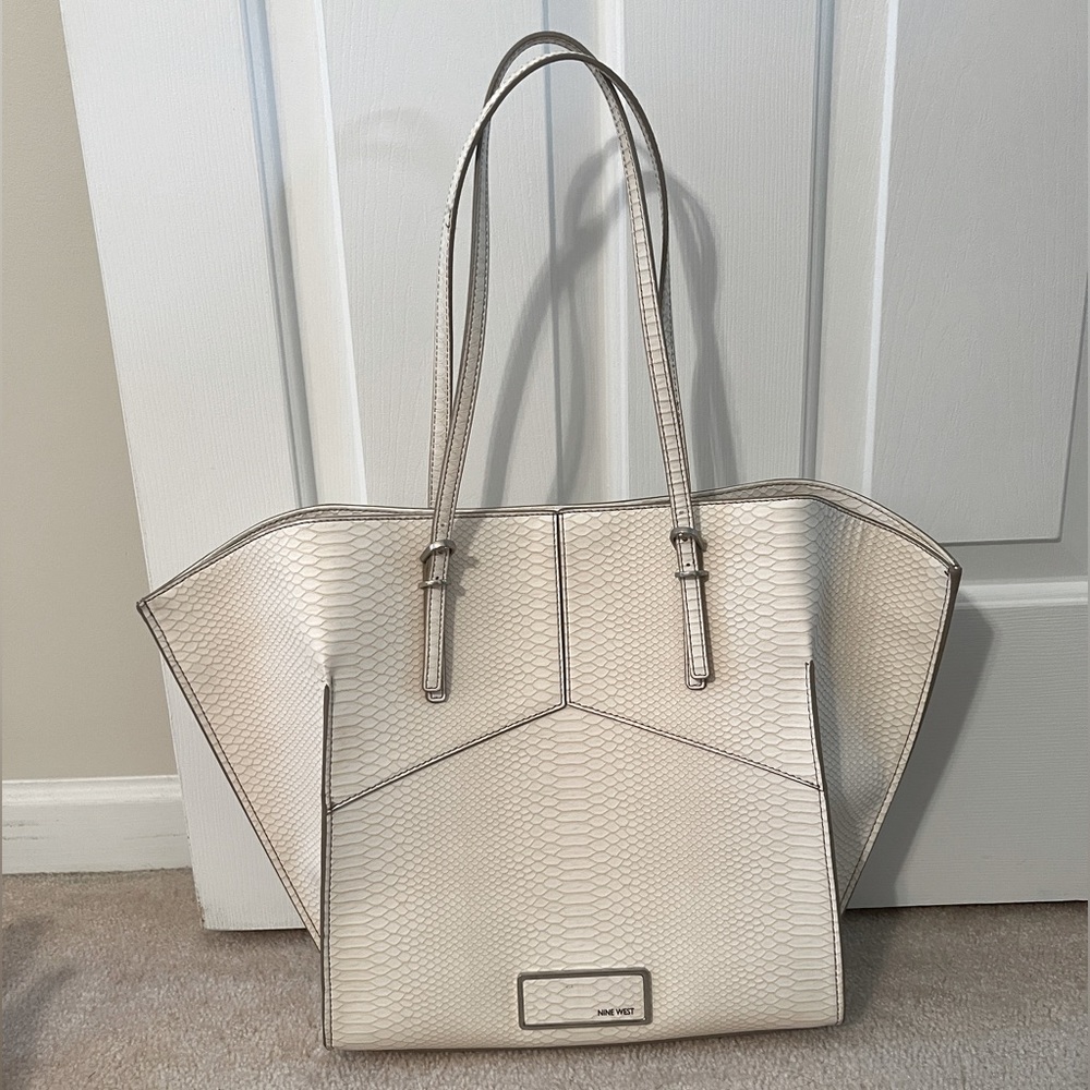 NWOT Nine West Handbag Ivory